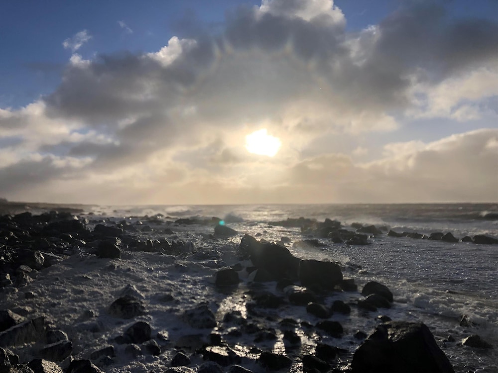 Connemara Coast Hotel 67/69