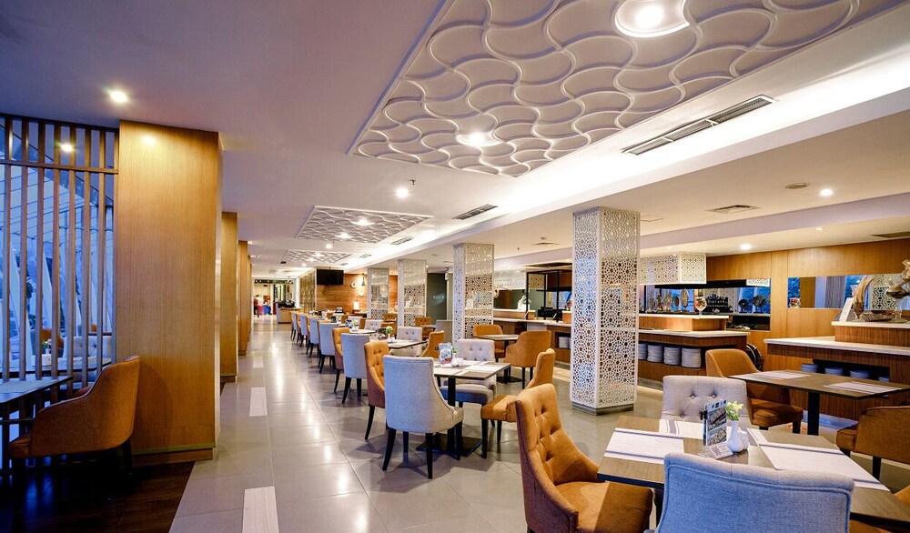 Emersia Hotel Resort 36/50