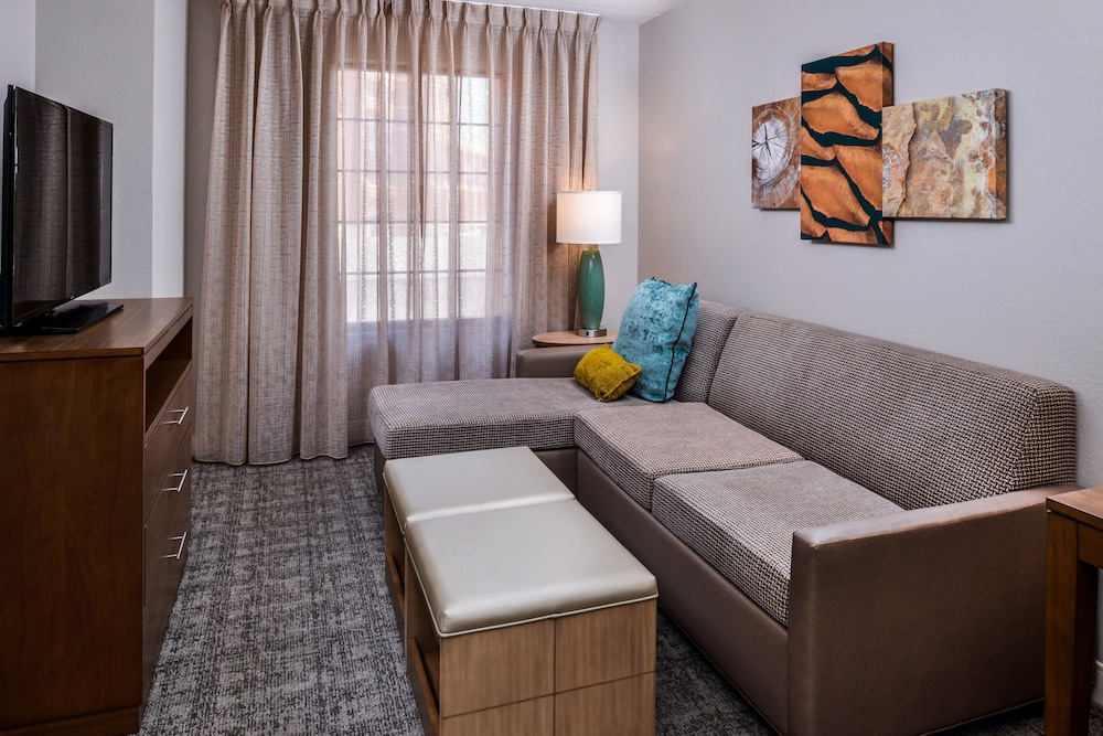 Staybridge Suites Indianapolis Downtown Convention Center 35/49