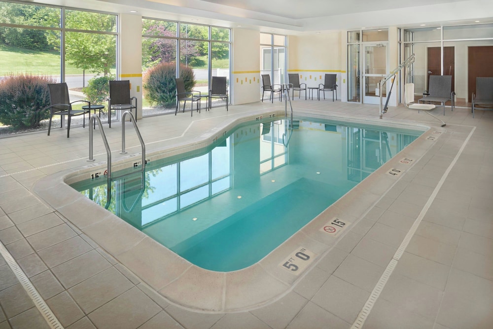Fairfield Inn Suites Reading Wyomissing 30/51