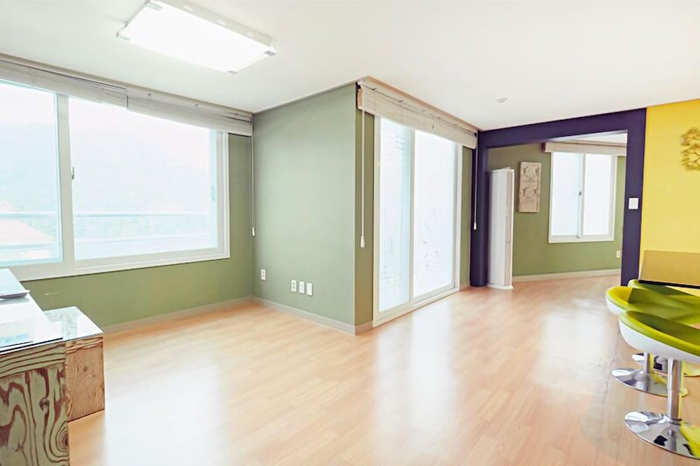 Gapyeong Apple Lodge Pension 31/50