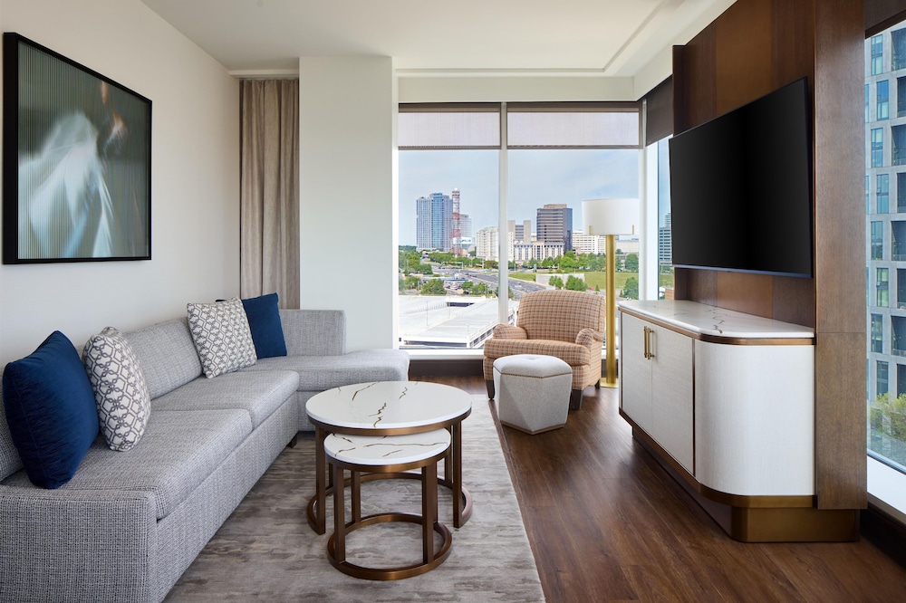 Hyatt Regency Tysons Corner Center 30/50