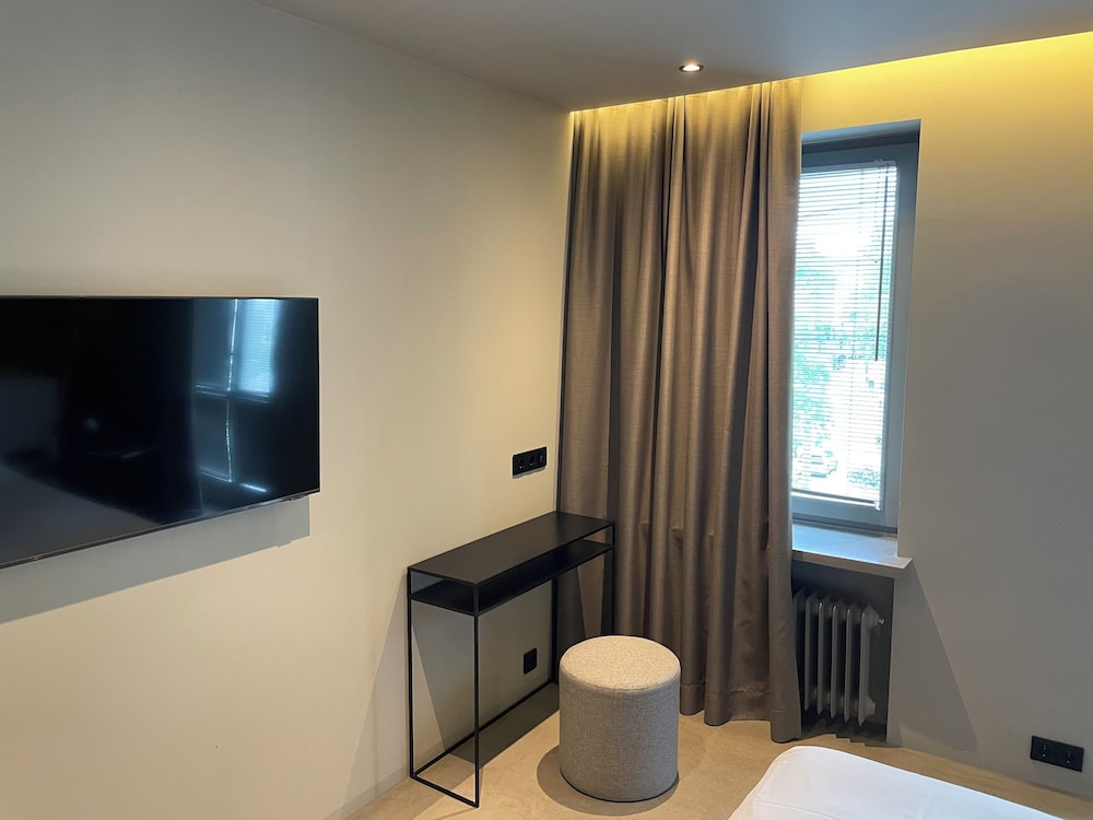 Hotel Mons Am Goetheplatz 27/27