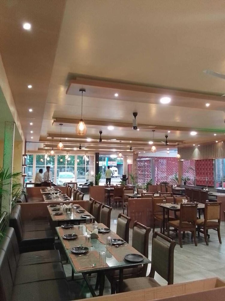 Pushpak Resort 48/67