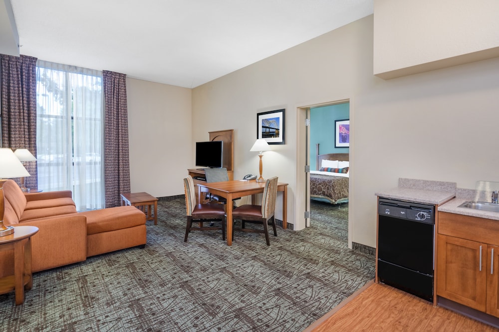 Staybridge Suites Memphis-Poplar Ave East 41/73