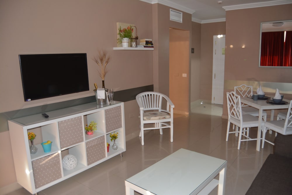 La Quinta Park Suites 45/57