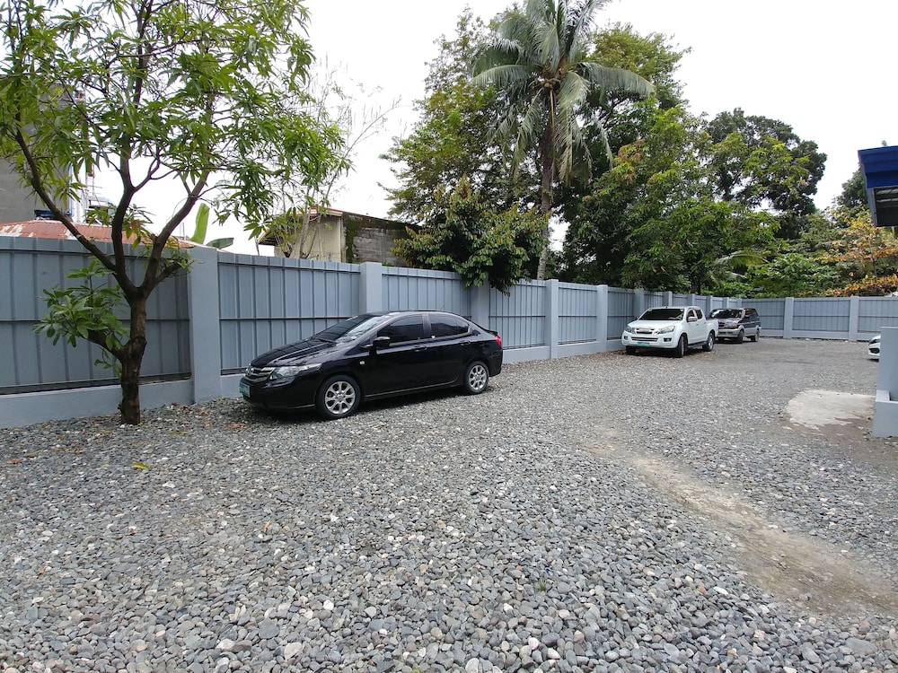 Bed+Bath Serviced Suites 58/66