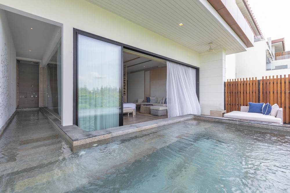 Cape Nidhra Hotel Hua Hin 24/66