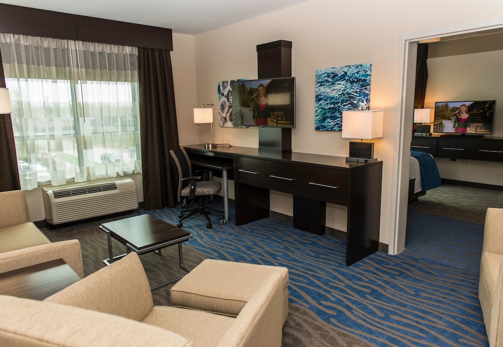 Holiday Inn Owensboro Riverfront 47/75