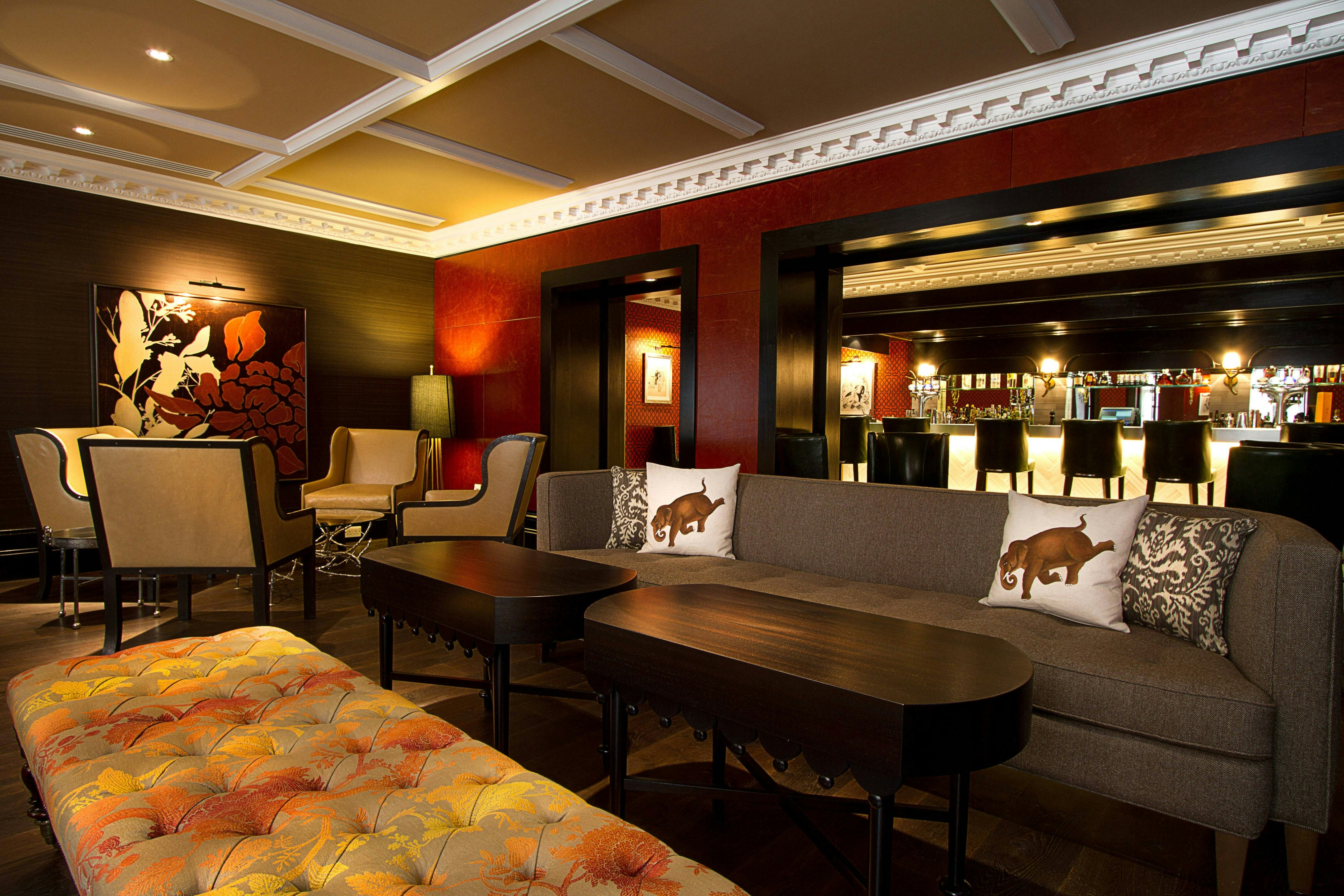 ST ERMINS HOTEL 28/41
