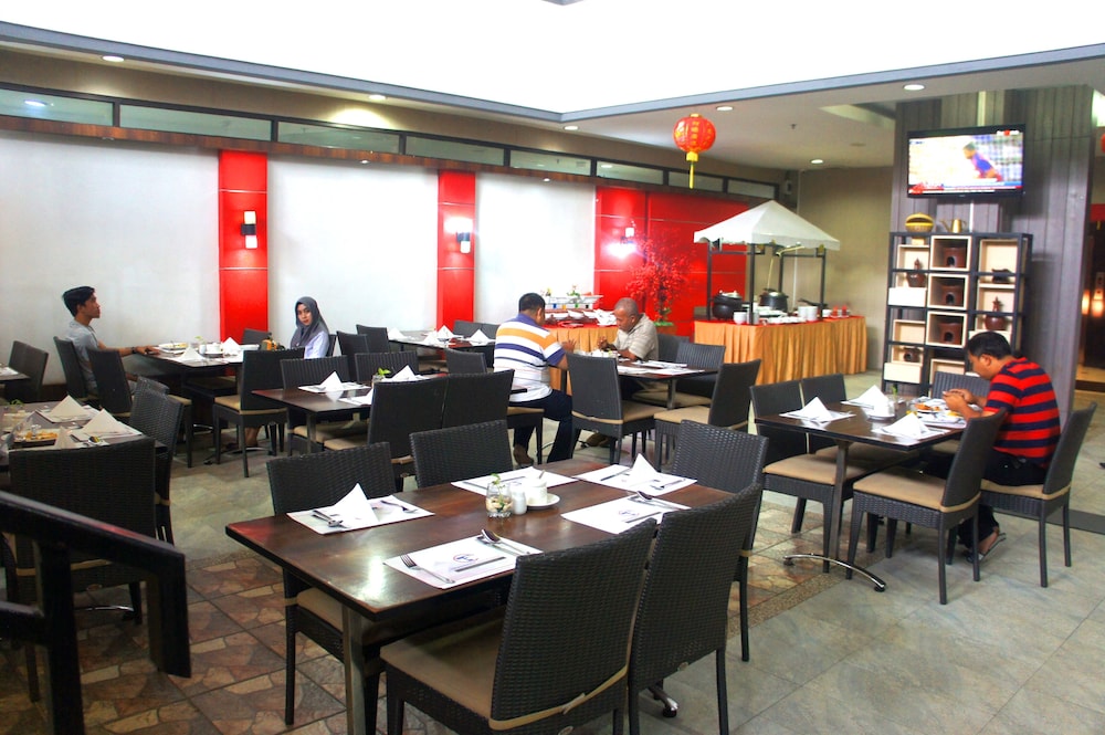 Transera Hotel Pontianak 28/36