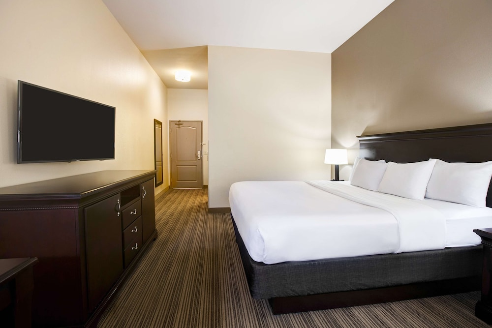 Country Inn Suites By Radisson Red Wing Mn 17/59