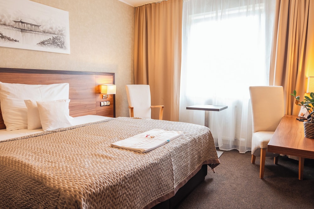 COMFORT, SINGLE, DOUBLE BED
