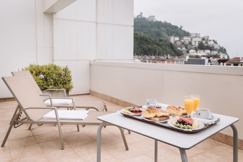 Hotel Ilunion San Sebastian 63/74