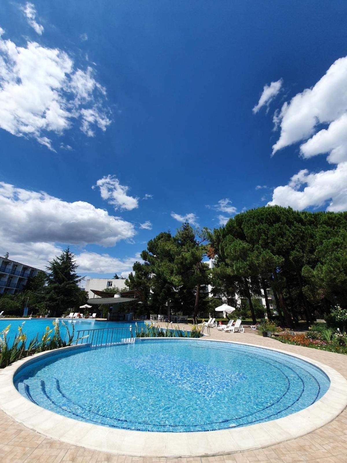 Balaton Hotel 48/52