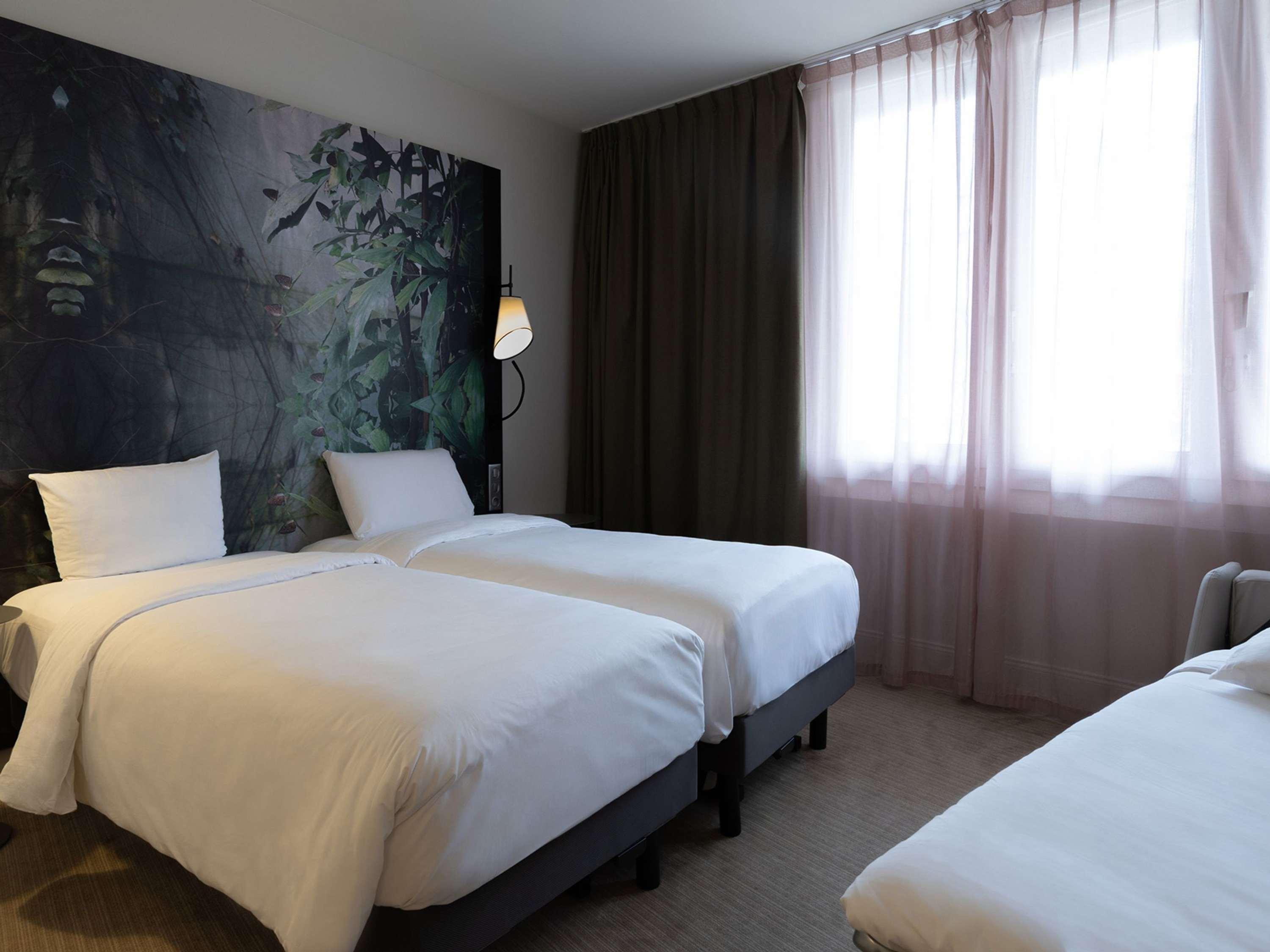 غرفة قياسية بسريرين منفصلين مع أريكة، Mercure Paris La Defense 2/5