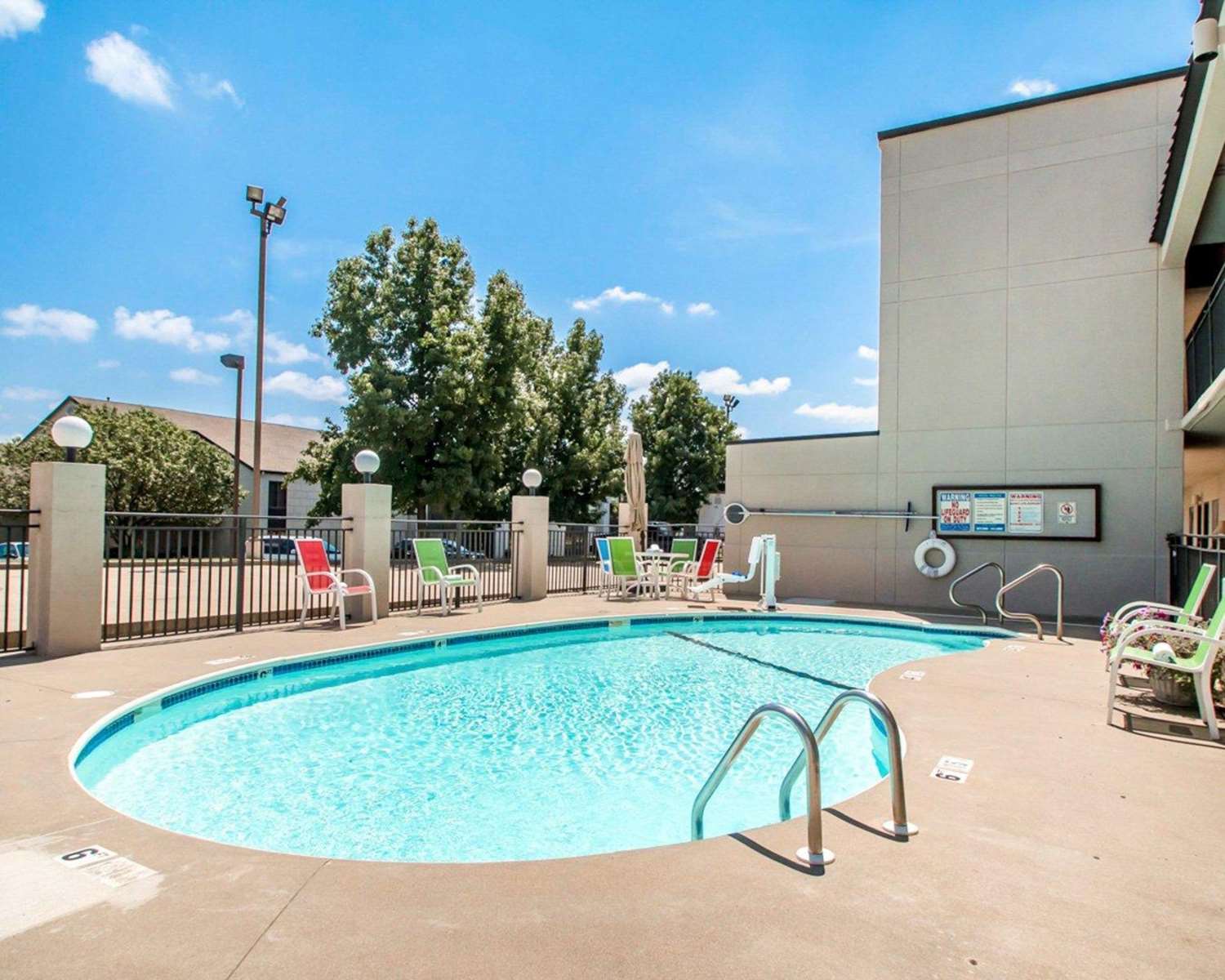 Quality Inn Us65 E Battlefield Rd Springfield 29/30