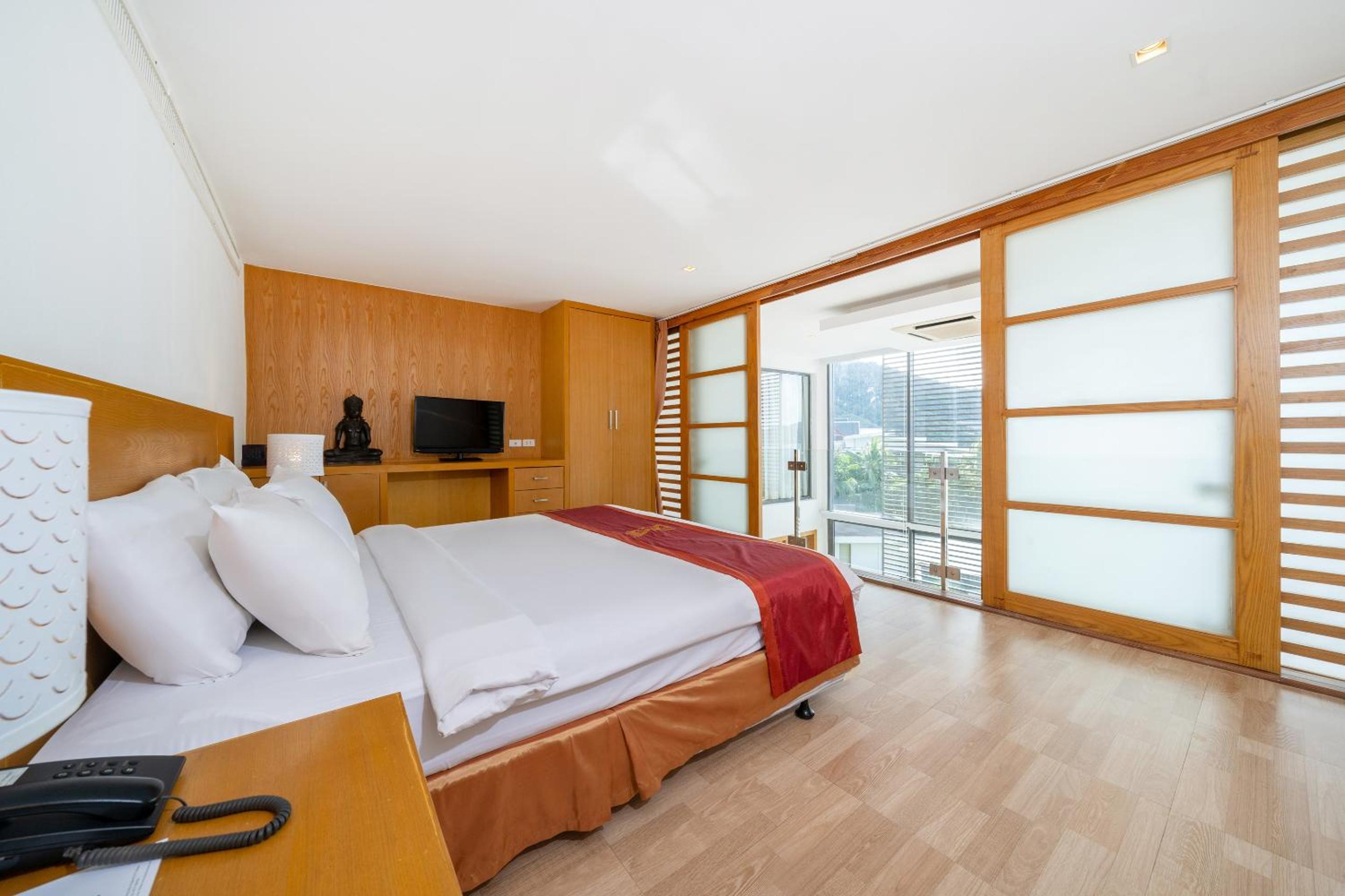 4 Bedrooms, Pool, Ocean, Suite