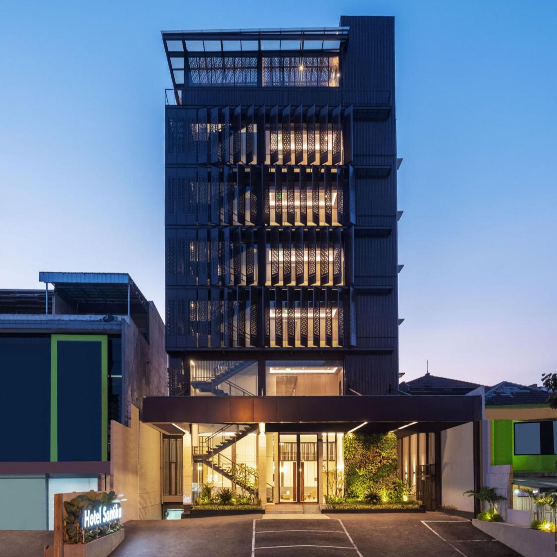 Hotel Santika Pasirkaliki 1/39