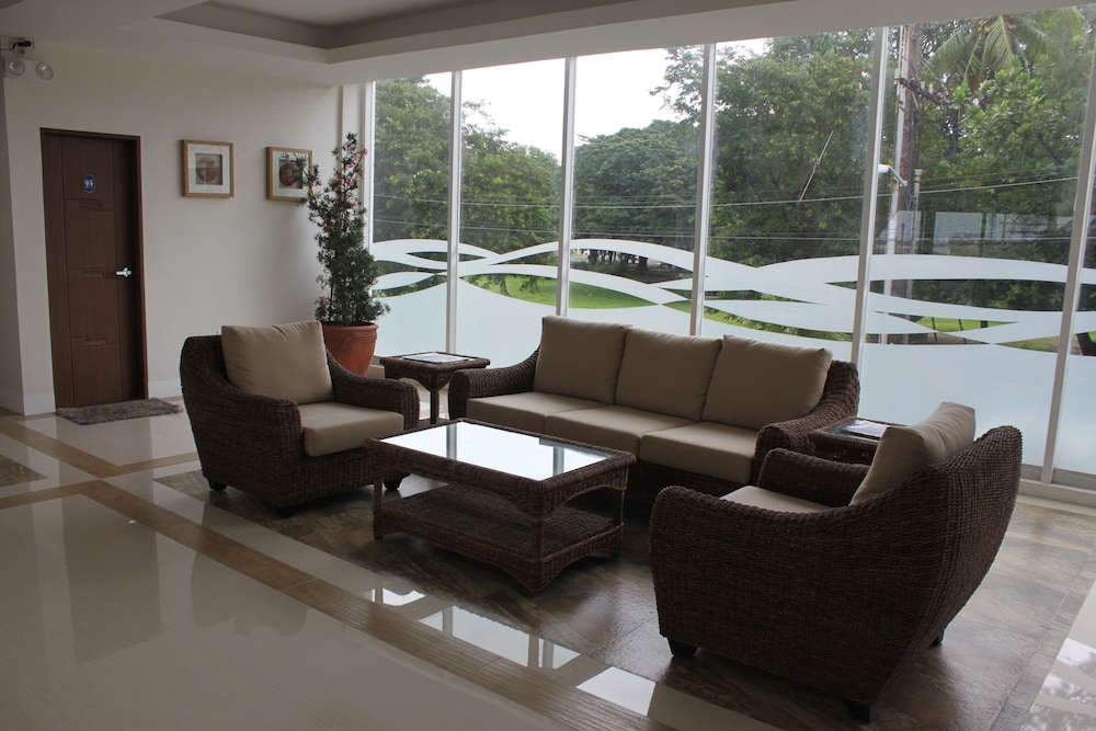The Reef Hotel And Residences 33/51