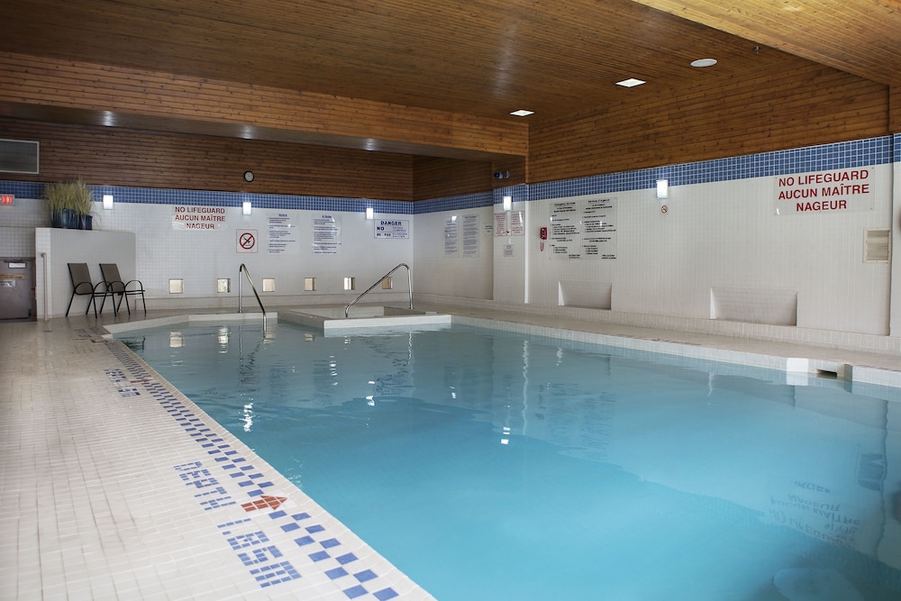 Les Suites Hotel Ottawa 5/50