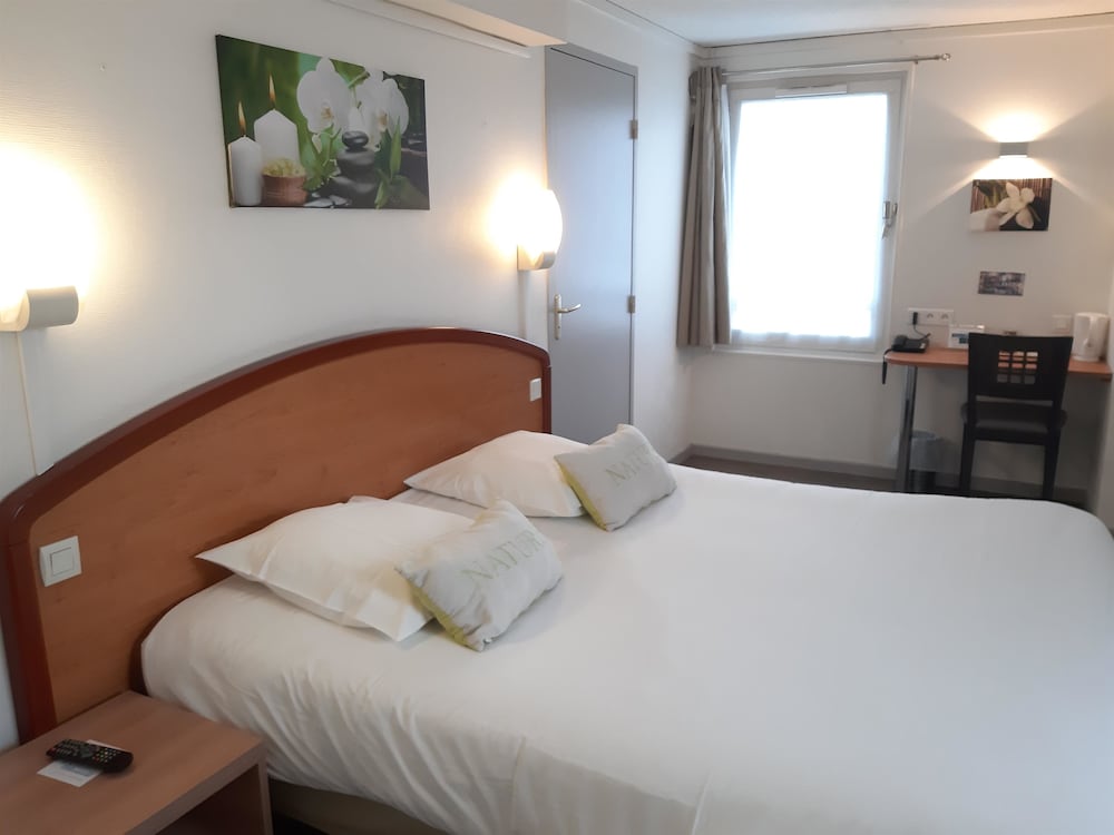 Brit Hotel Besancon l'Horloge 11/50