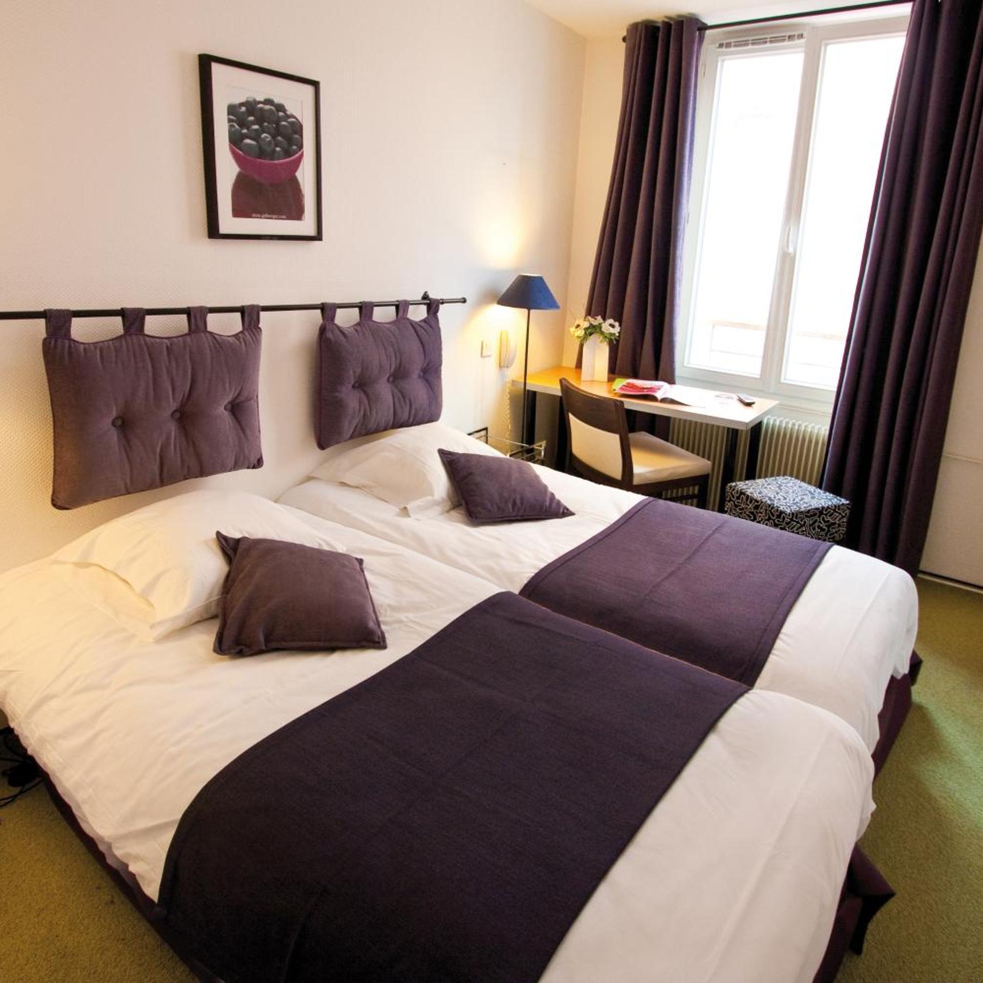 Room, Twin Beds