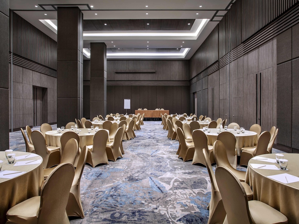 Mercure Tangerang Bsd City 62/67