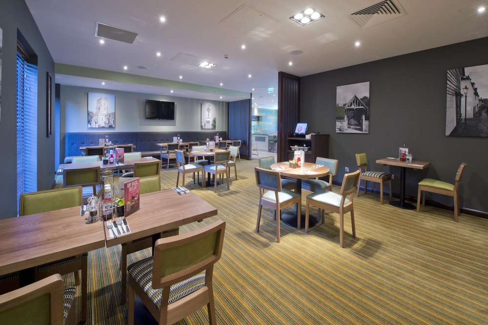 Premier Inn Sevenoaks Hotel 22/30