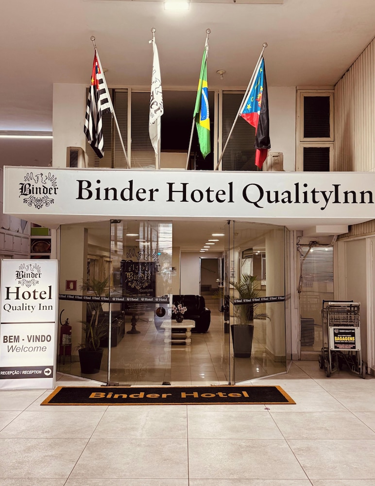 Binder Hotel Quality Inn 1/46