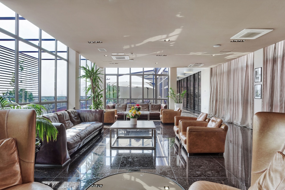 Italiana Hotels Milan Rho Fair 25/49