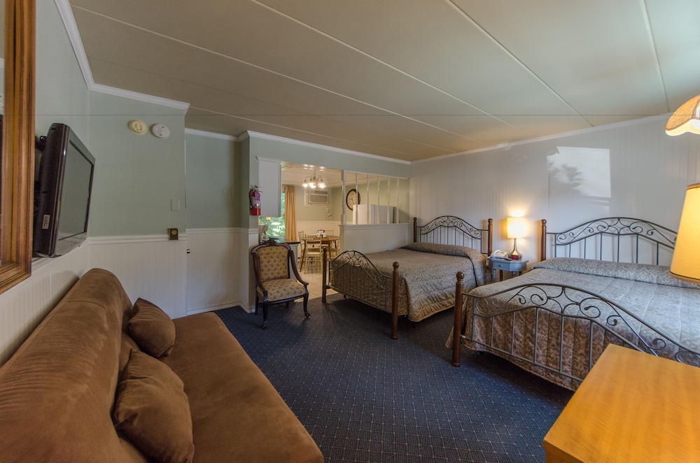 Hyland Motor Inn 35/63