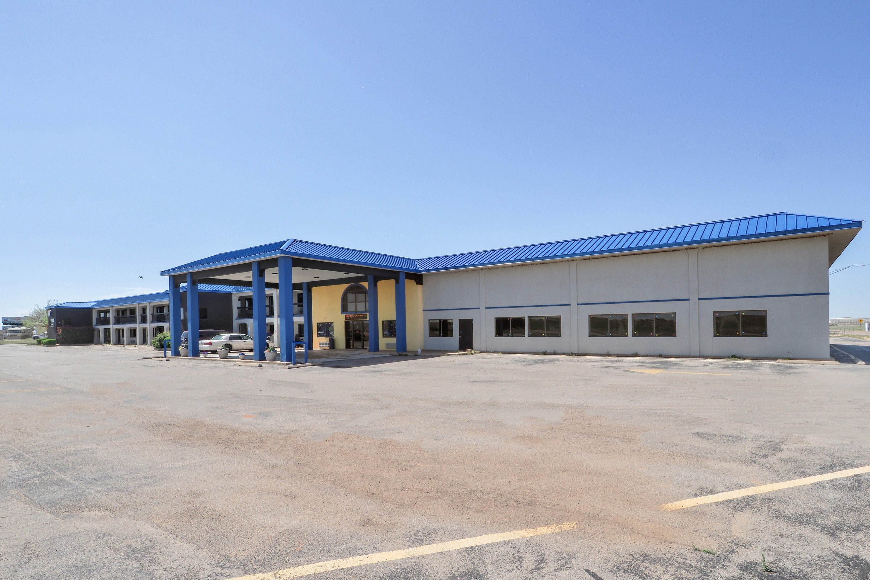 Lonestar Inn Suites, Erick OK Hwy 40 1/16