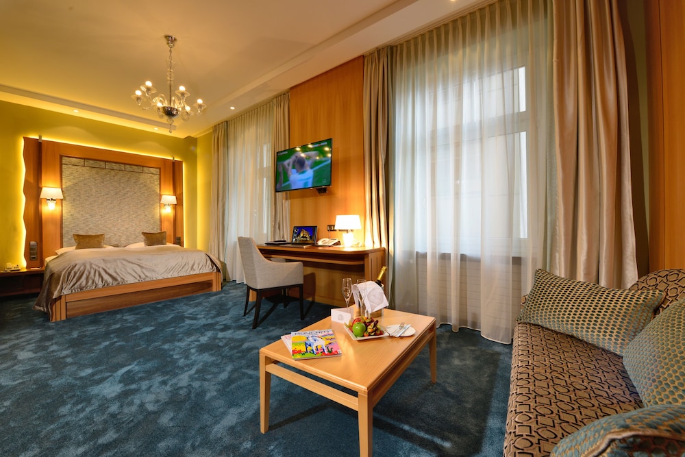 Torbrau Hotel 29/66