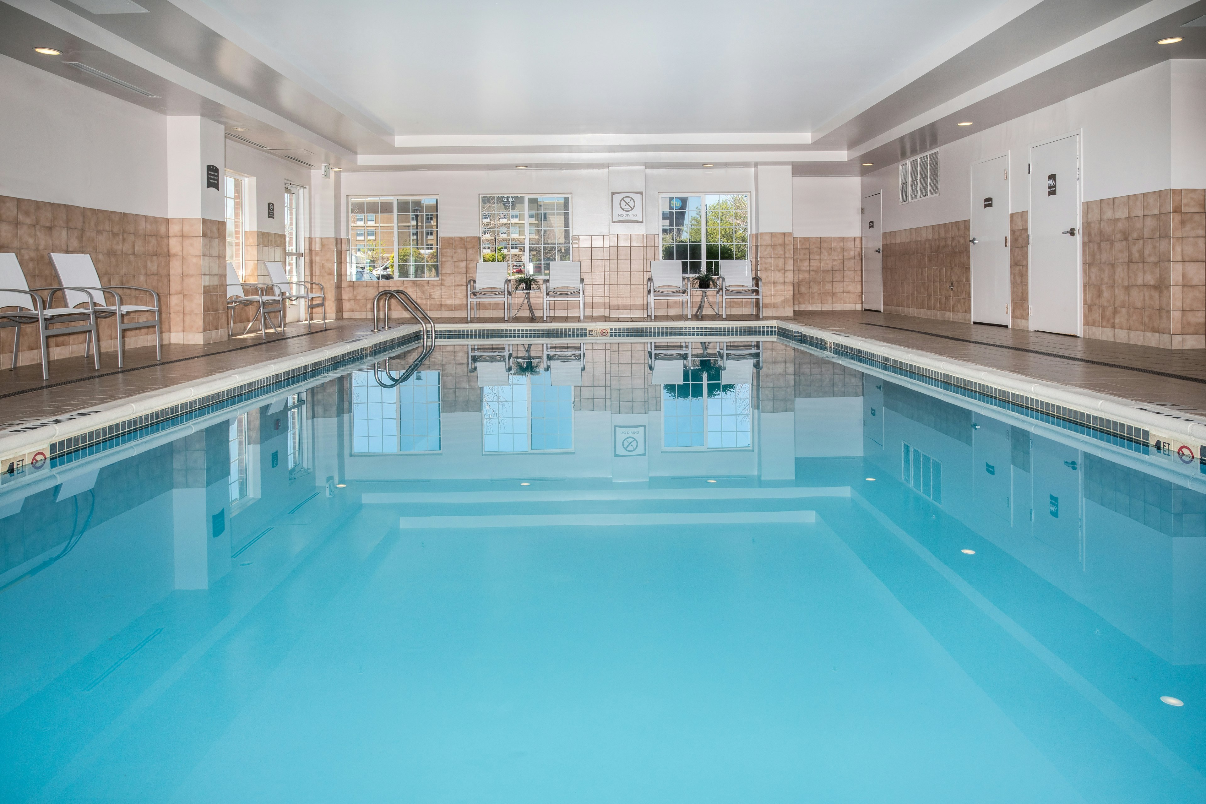 STAYBRIDGE SUITES DENVER INTERNATIONAL AIRPORT 24/63