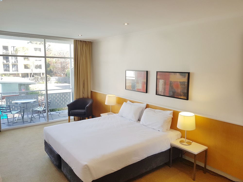 The Parkmore Hotel 14/45