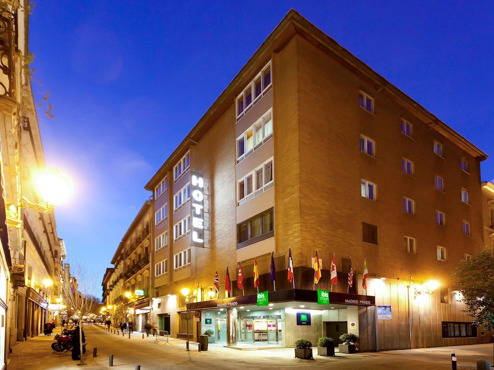 Ibis Styles Madrid Prado photo1