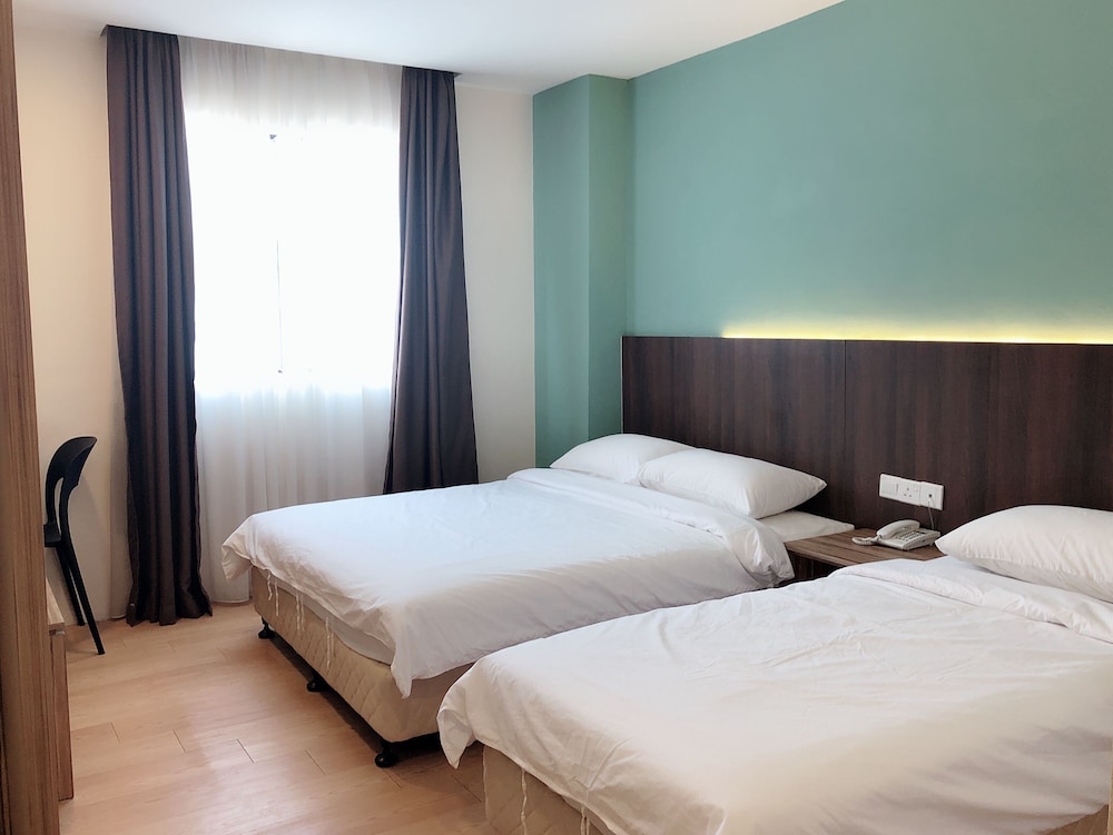 Tumike Hotel 31/58
