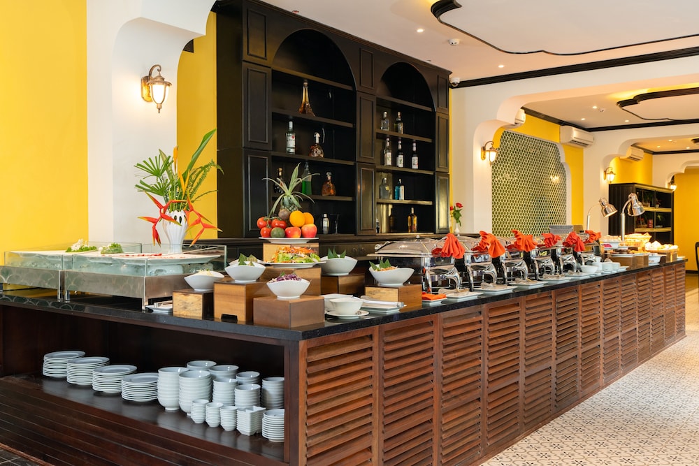 Lantern Boutique Hoi An 17/74