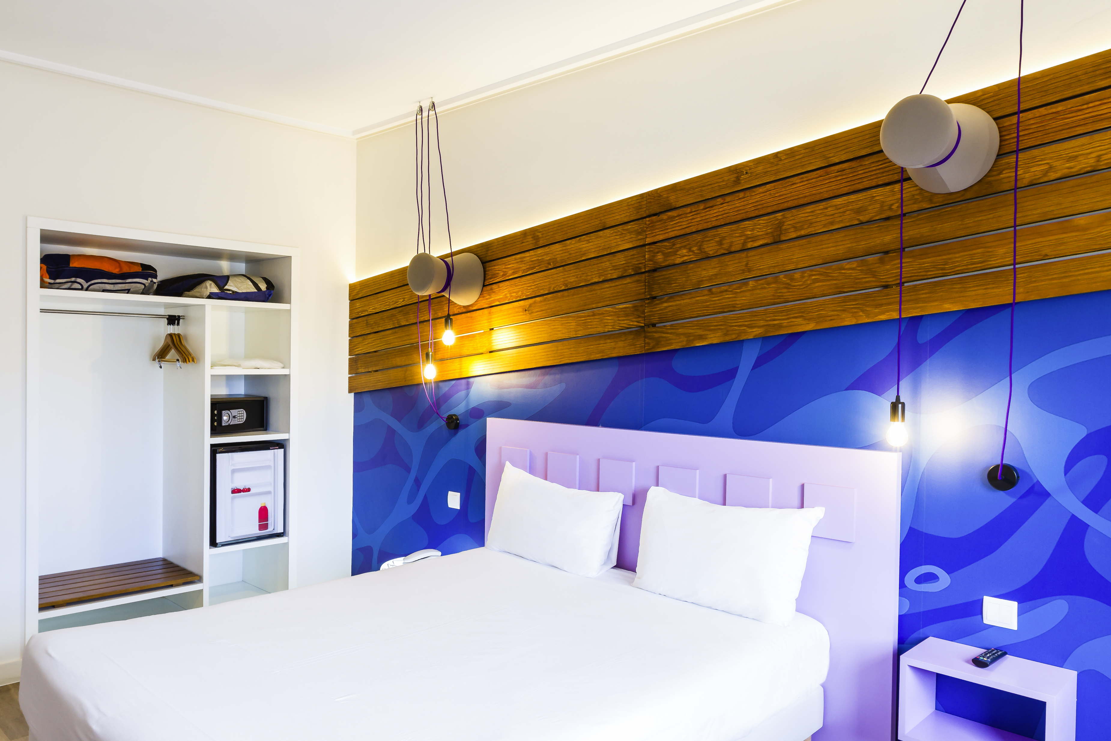 Standard, Double or Twin Bed
