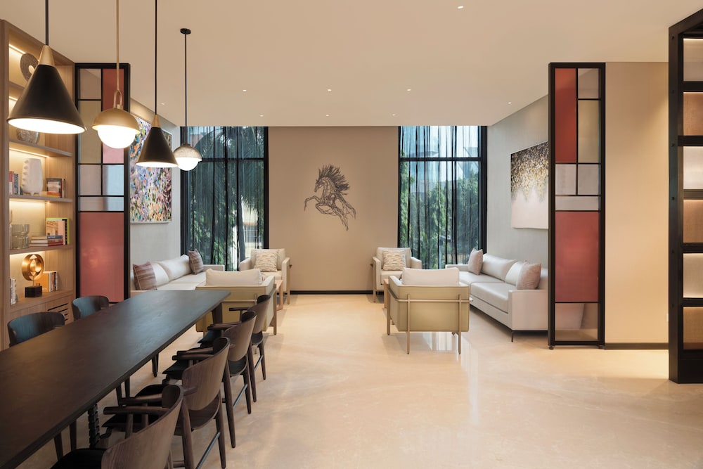 Ibis Mumbai BKC 58/75