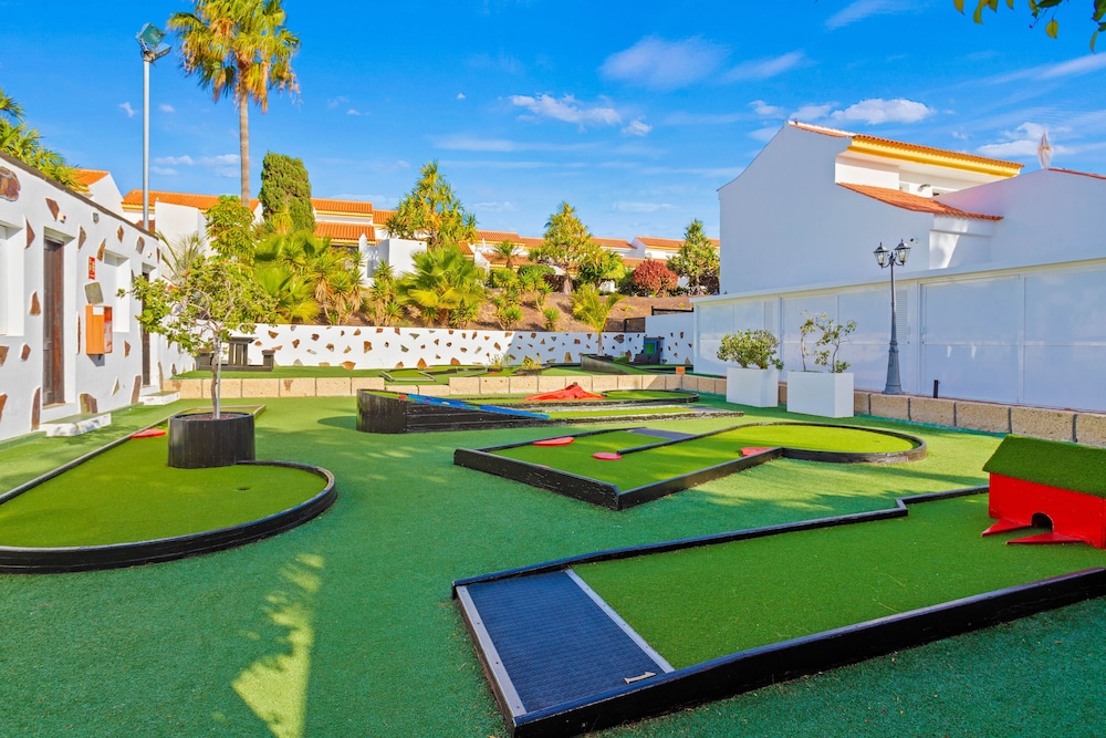 Wyndham Residences Golf del Sur 74/82