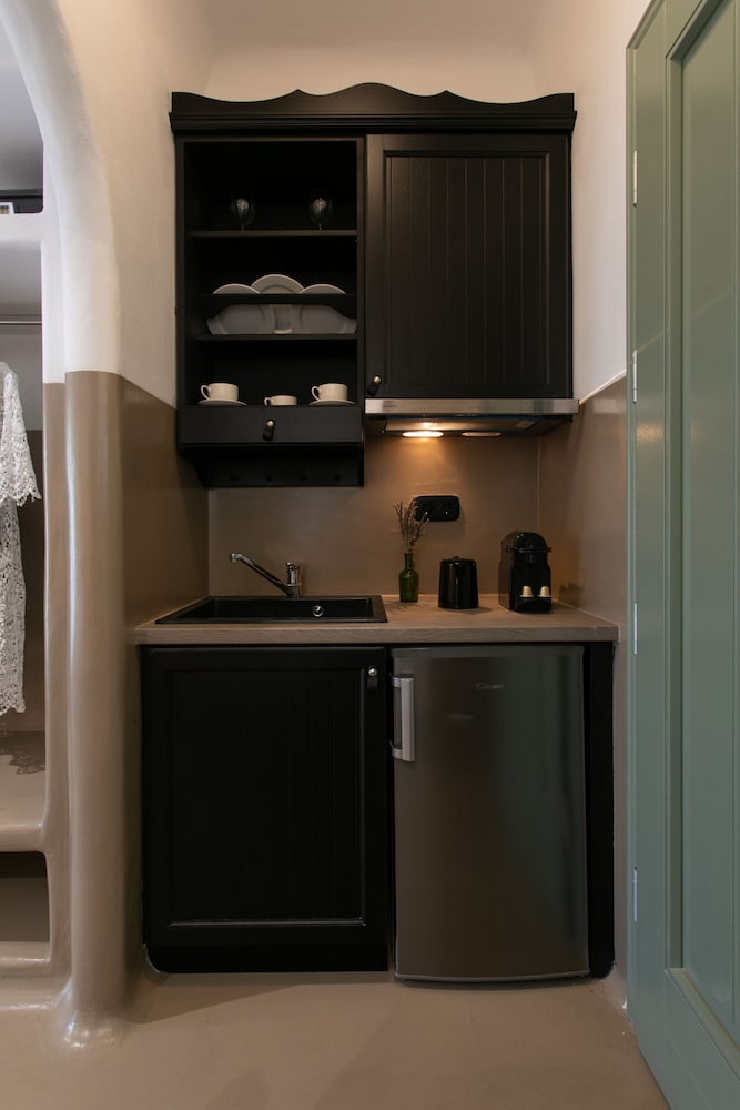 Naxos Euphoria Suites 7/69