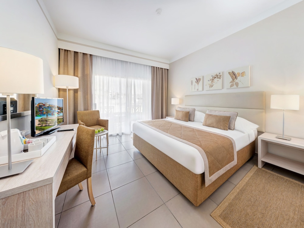 SUPERIOR, DOUBLE OR TWIN BED, GARDEN VIEW