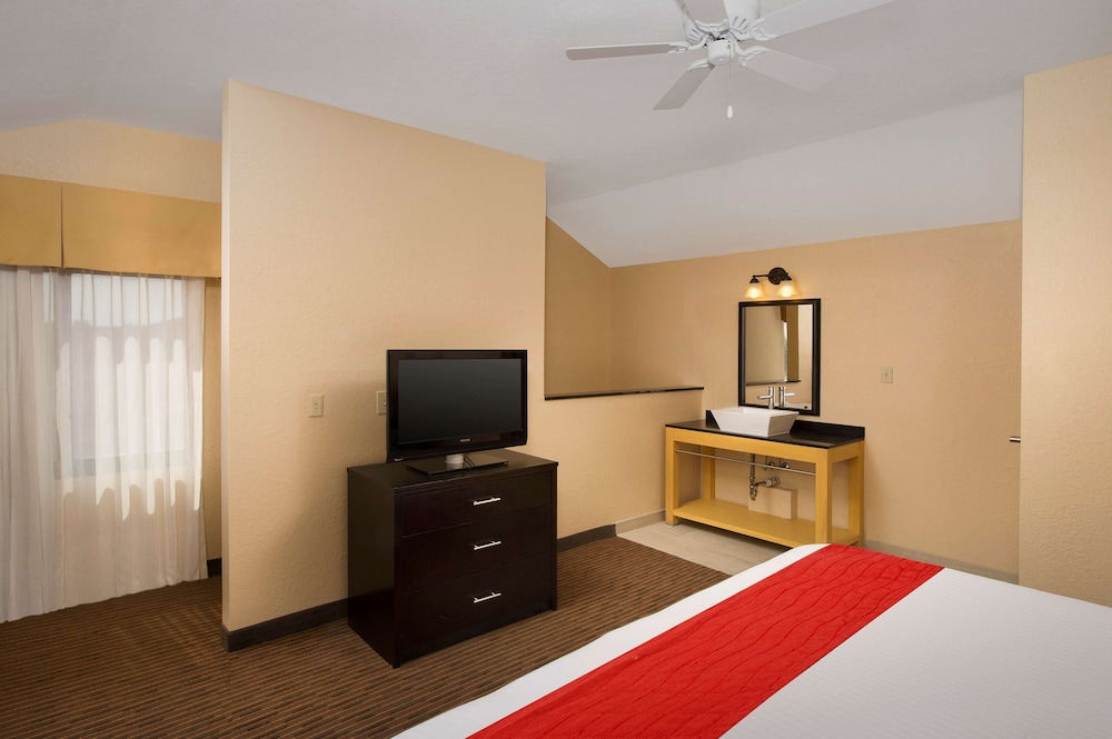 Best Western Alamo Suites 12/27