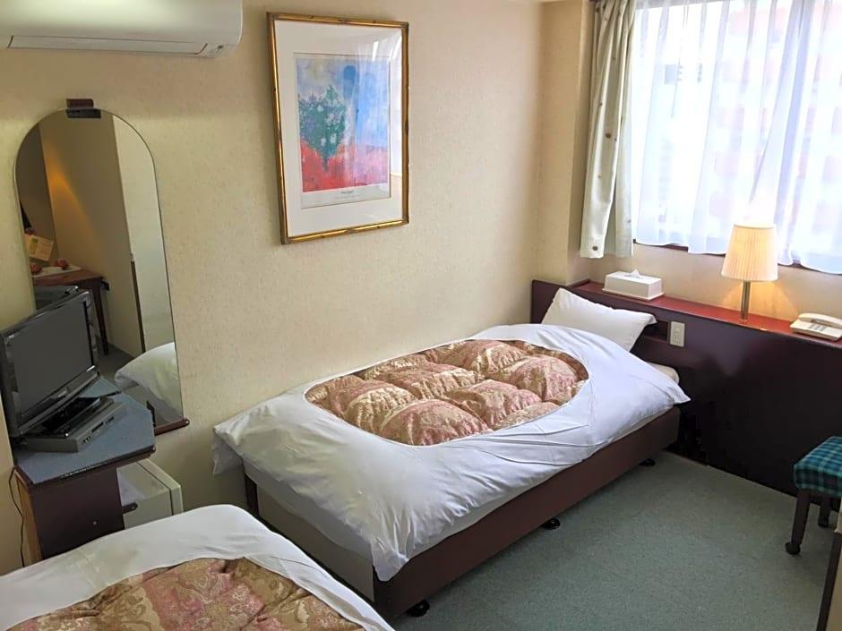 Green Hill Hotel Osaka 16/37