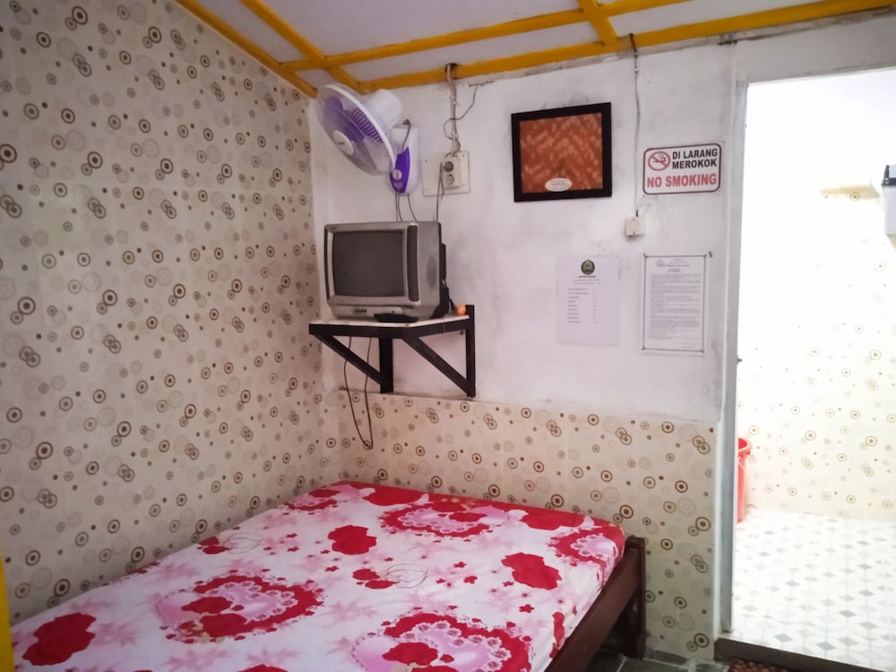 Homestay Ndalem Soewondo by ZUZU 10/22