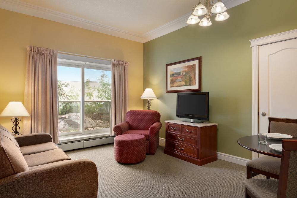 Stanton Suites Hotel Yellowknife 24/38