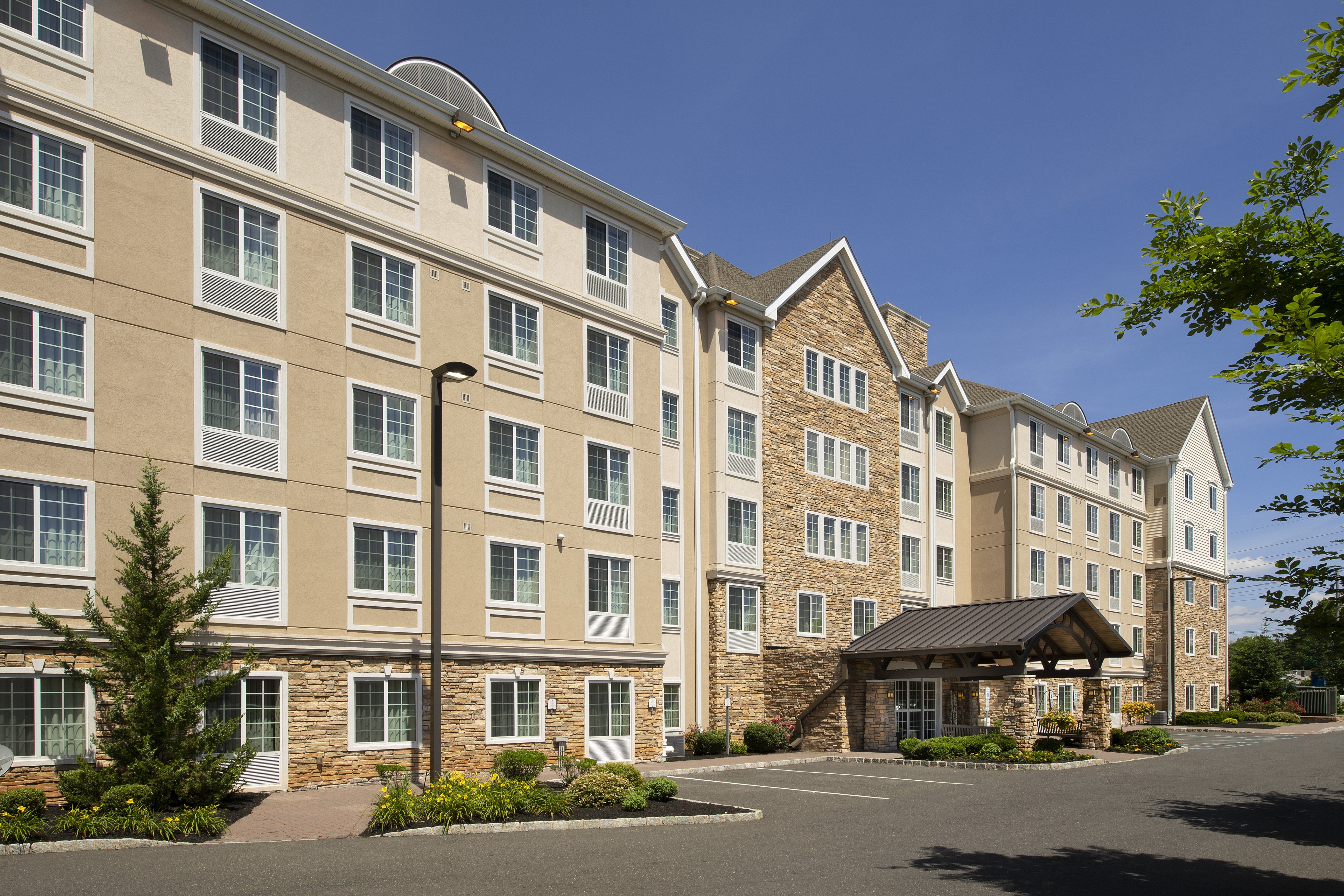 Staybridge Suites North Brunswick 41/41