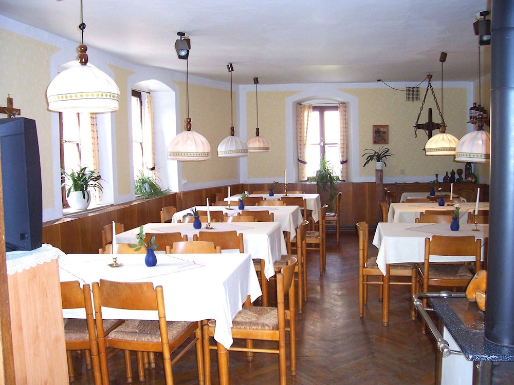 Hotel Krone 40/51